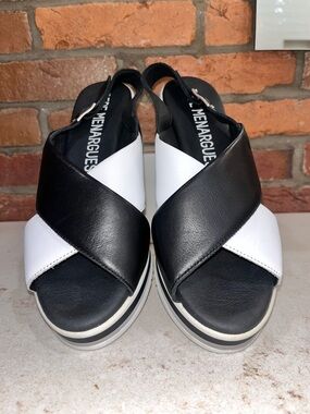 Pepe Menargues Black White Sandals Sz 40 9-9.5